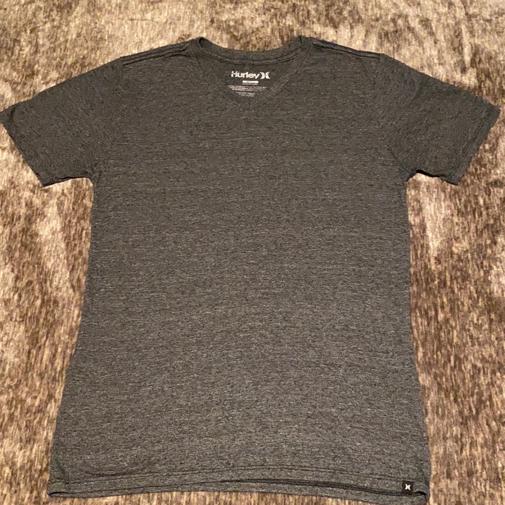 Hurley V-Neck Size Small
